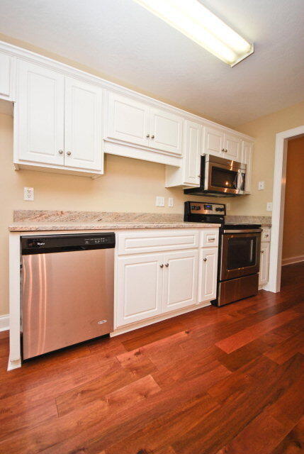 Building Photo - 115 Orchard Way