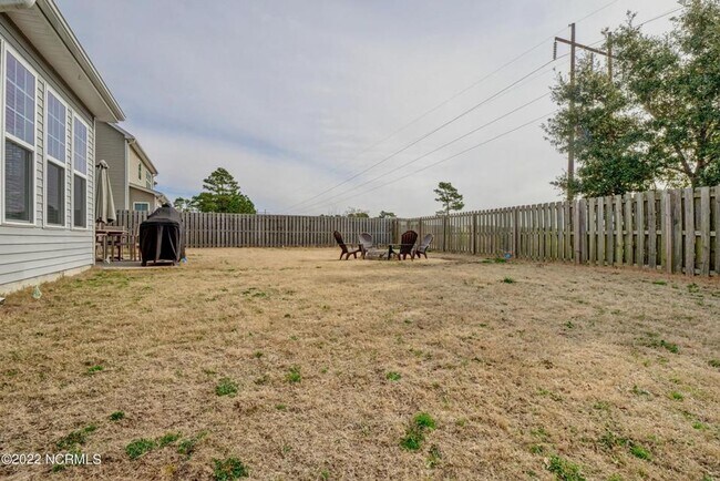 Building Photo - 122 Hampton Dr
