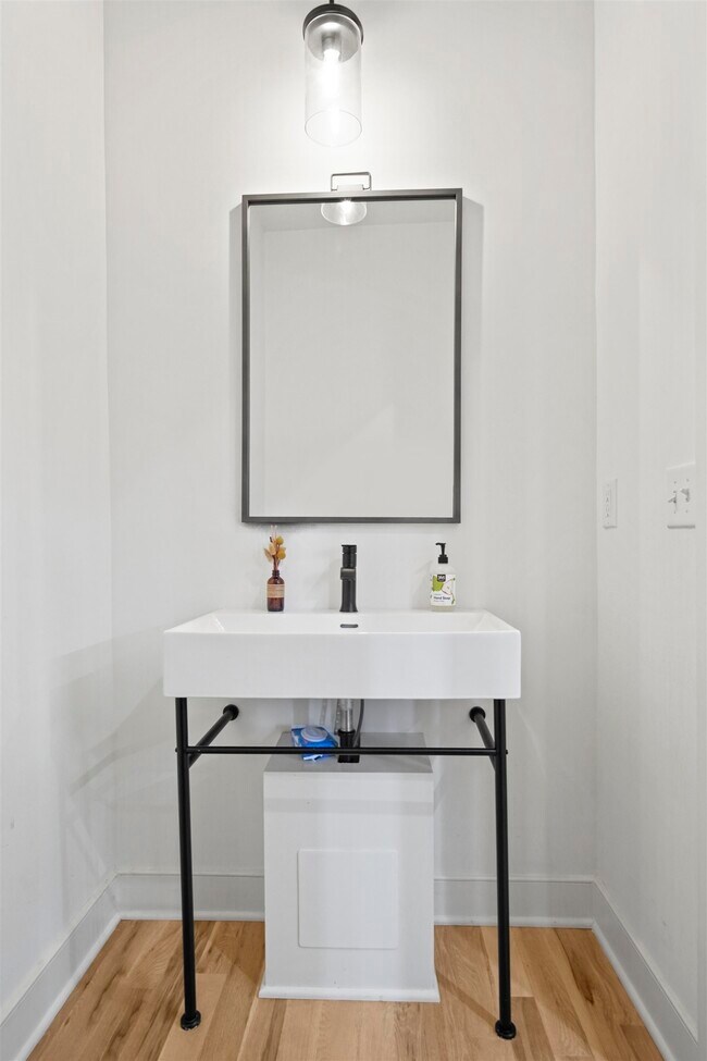 Building Photo - 2347 Hosea L Williams Dr NE