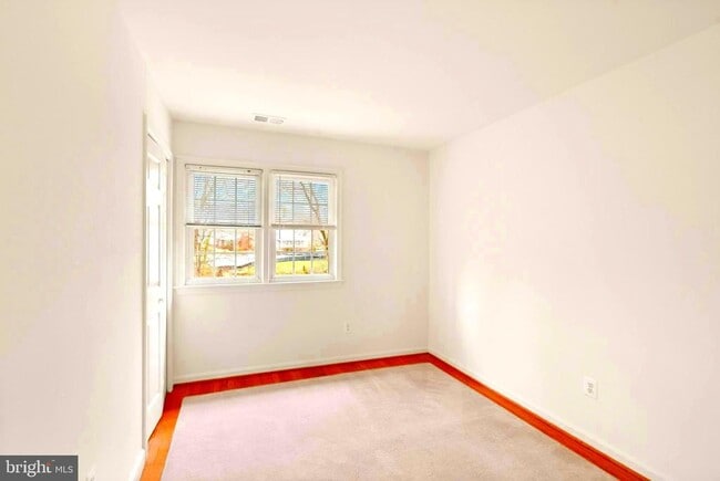 Building Photo - 7109 Davis Ct