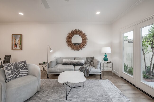 Building Photo - 14723 Barryknoll Ln