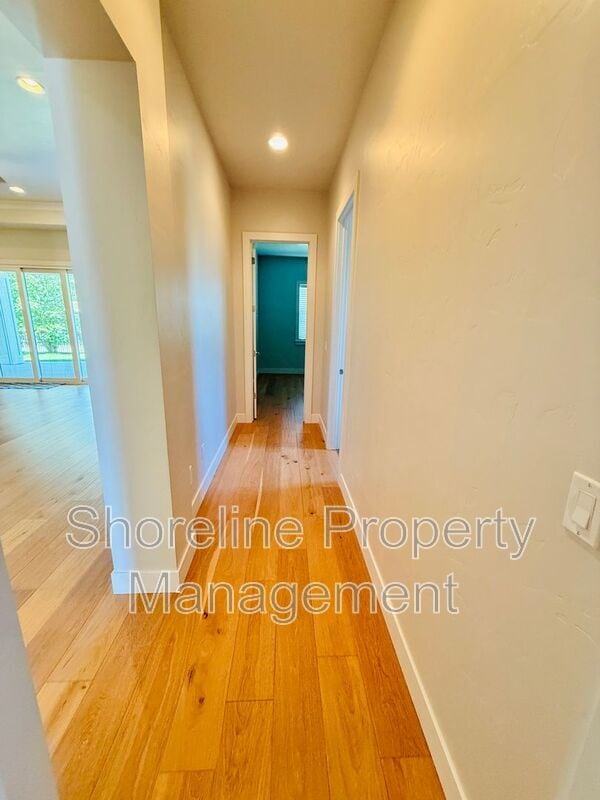 Building Photo - 4014 W Farm View Dr