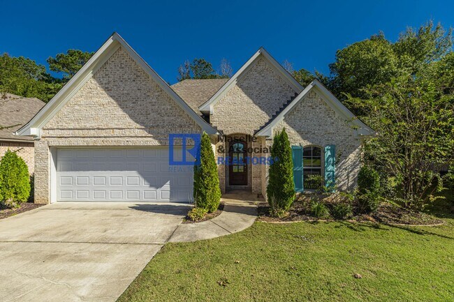 Building Photo - 3 Bed/2 Bath Home in Greenfield Station!!