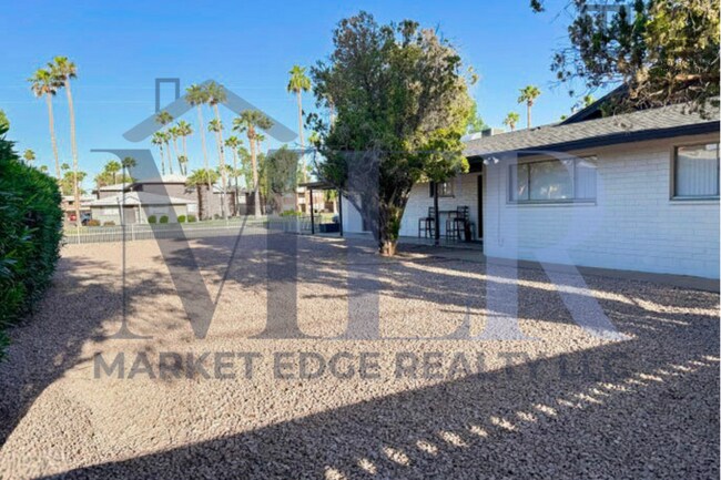 Building Photo - 4711