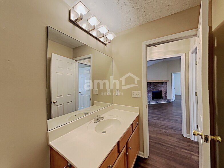 Building Photo - 2309 Verde Ct