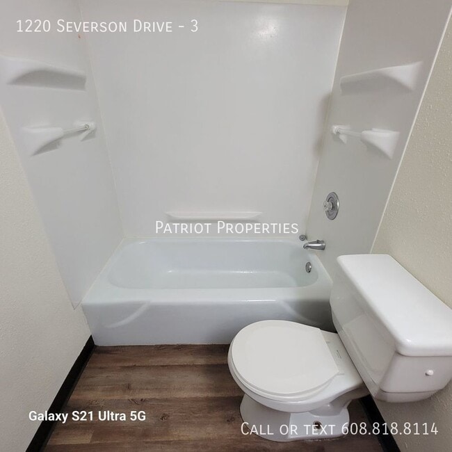 Building Photo - 1220 Severson Dr