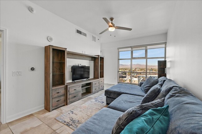 Building Photo - Luxury High-Rise Condo on Downtown Fremont...