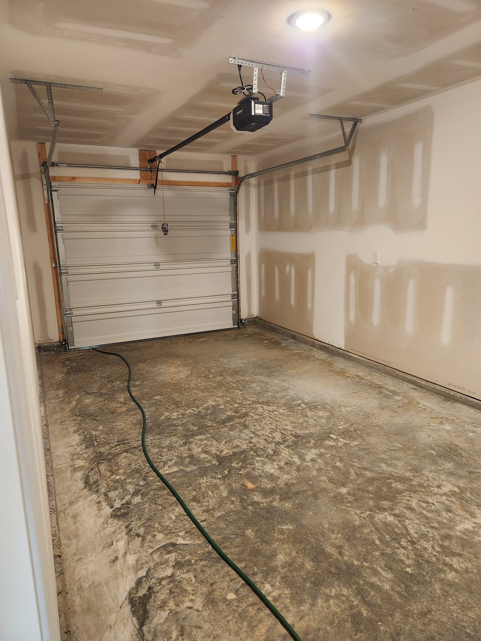 Building Photo - 261 Dale Mires Ln