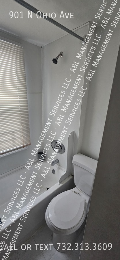 Building Photo - 901 N Ohio Ave