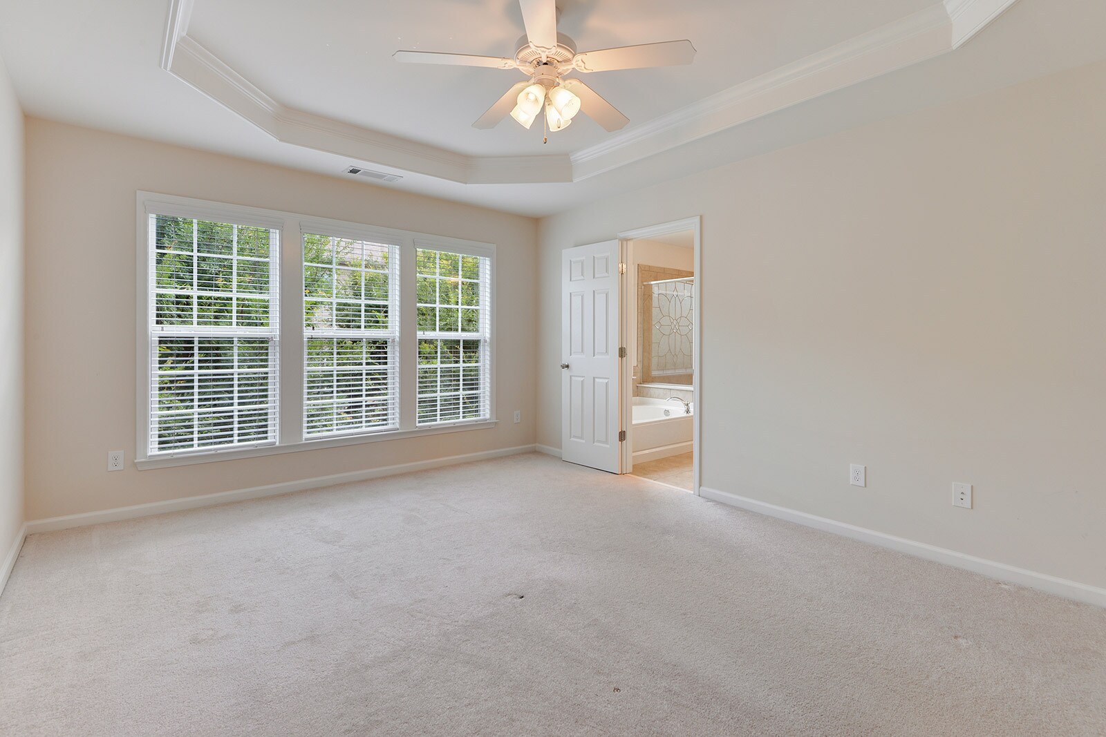 Building Photo - 366 Ardmore Ct NW