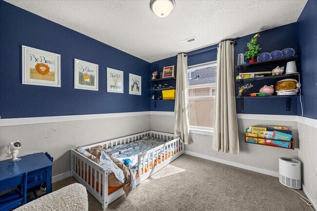 Building Photo - Perfect Location 3 Bed 2 Bath Home with SO...