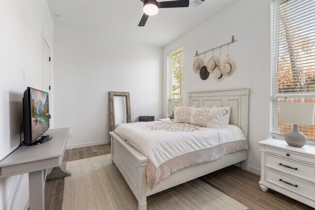 Building Photo - 108 Salvia Star Ct