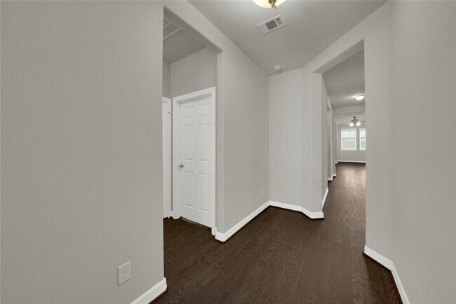 Building Photo - 113 Sea Glass Cv
