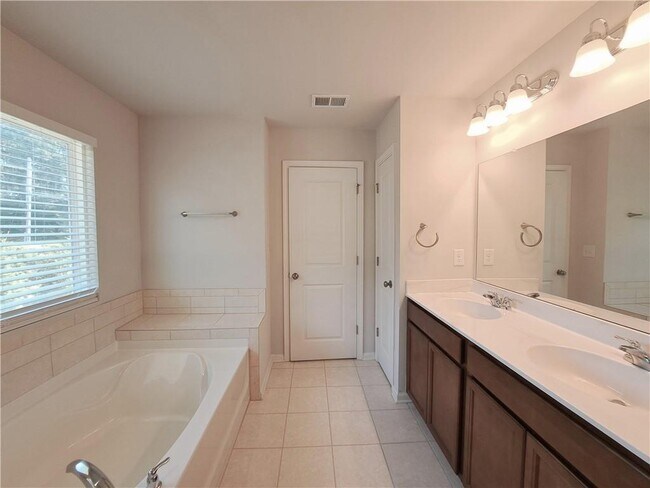 Building Photo - 2775 Port Bow Ln