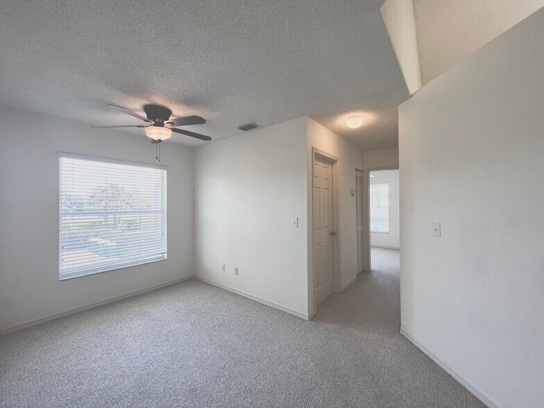 Building Photo - 113 Wading Bird Cir