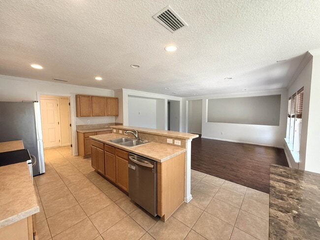 Building Photo - 436 Bostwick Cir