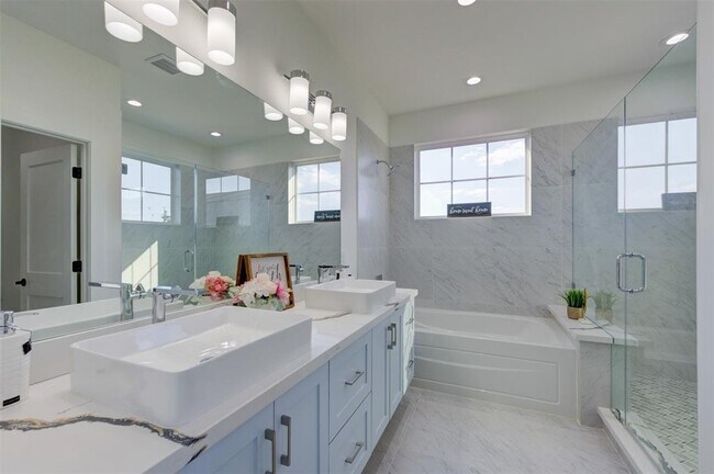 Building Photo - 3412 Dixie Dr