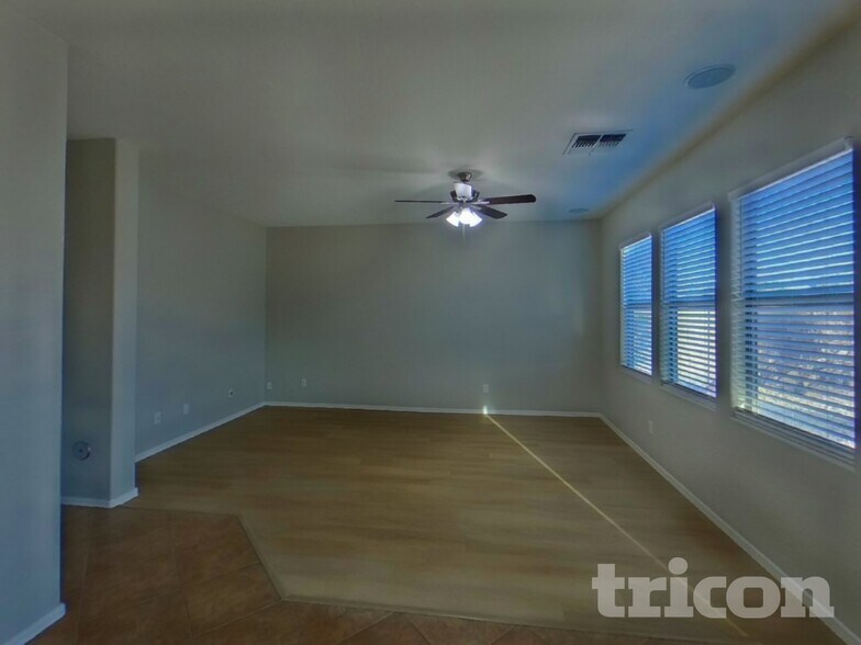 Building Photo - 8717 W Hammond Ln