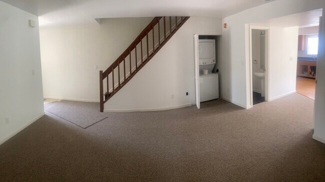 Building Photo - 5302 Country Club Ln