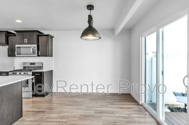 Building Photo - 268 Wren Hill Ln