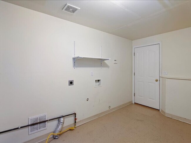Building Photo - June Rent Free!!  Move Today!  Four Bedroom, Three Bath Home with Beautiful Backyard, Two Car Gar...