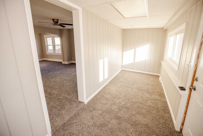 Building Photo - 1806 Marne Ave