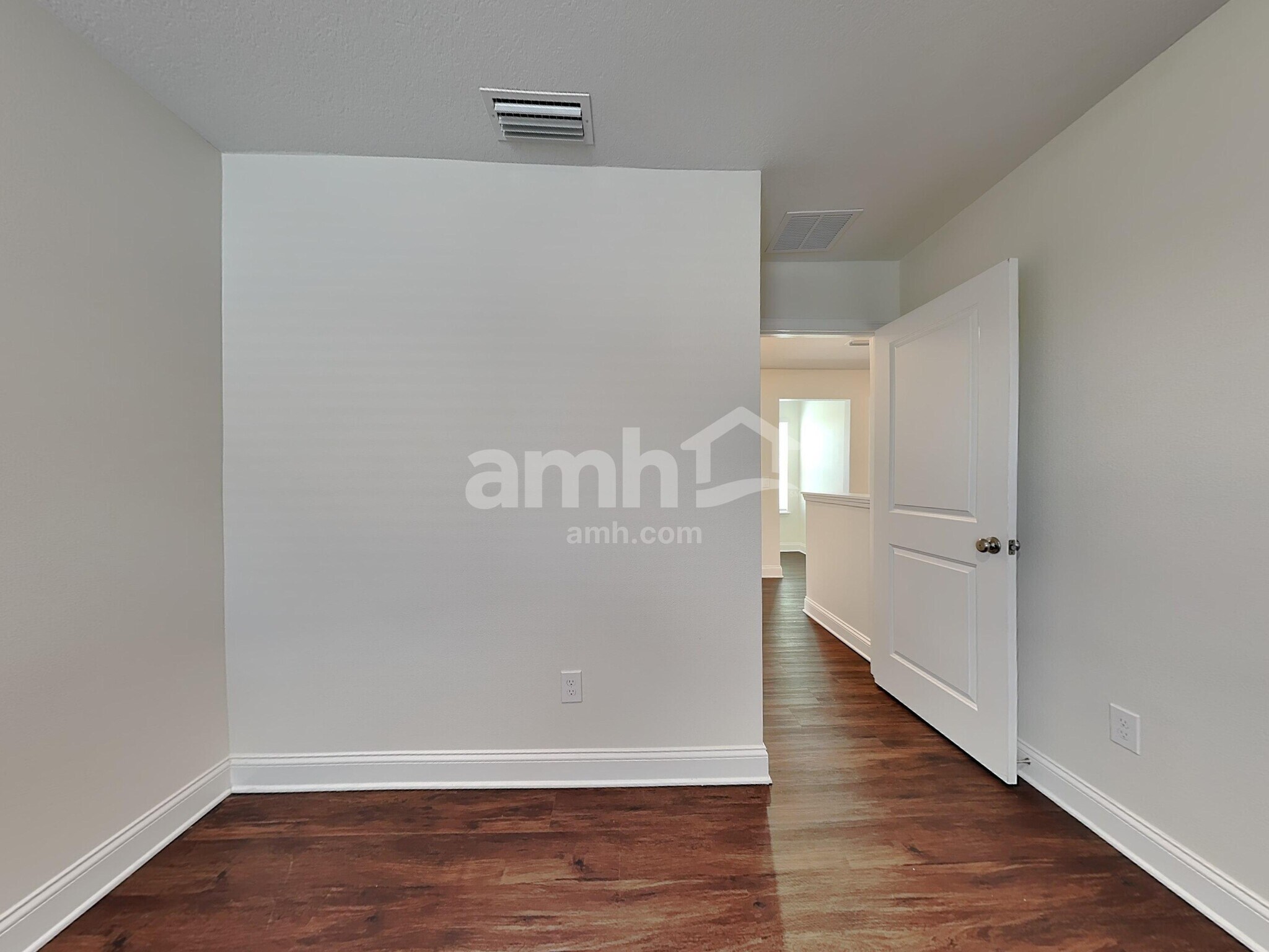 Building Photo - 2506 Sunrise Ct