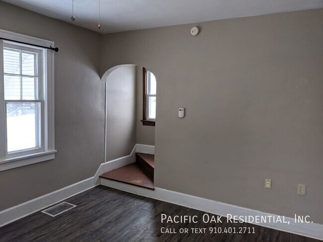 Building Photo - BELOW MARKET RENT!