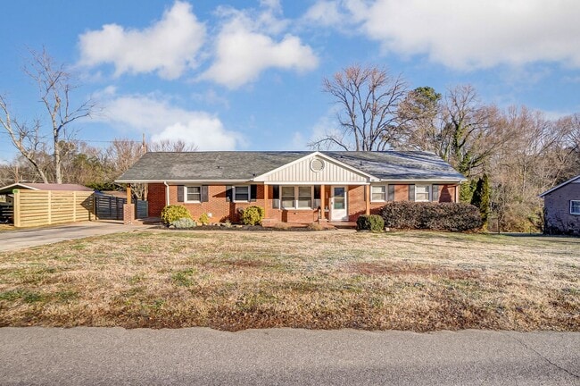 Building Photo - Beautifully Updated 4-Bed, 2.5-Bath Ranch Home in Belmont