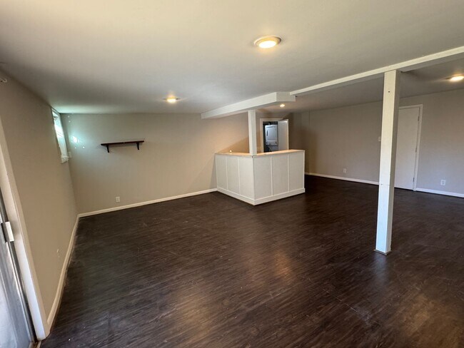 Building Photo - Nice ranch on basement in Charlotte Park