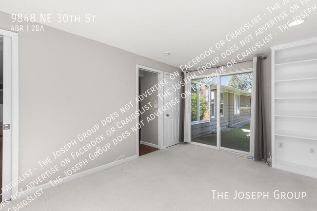 Building Photo - 9848 NE 30th St