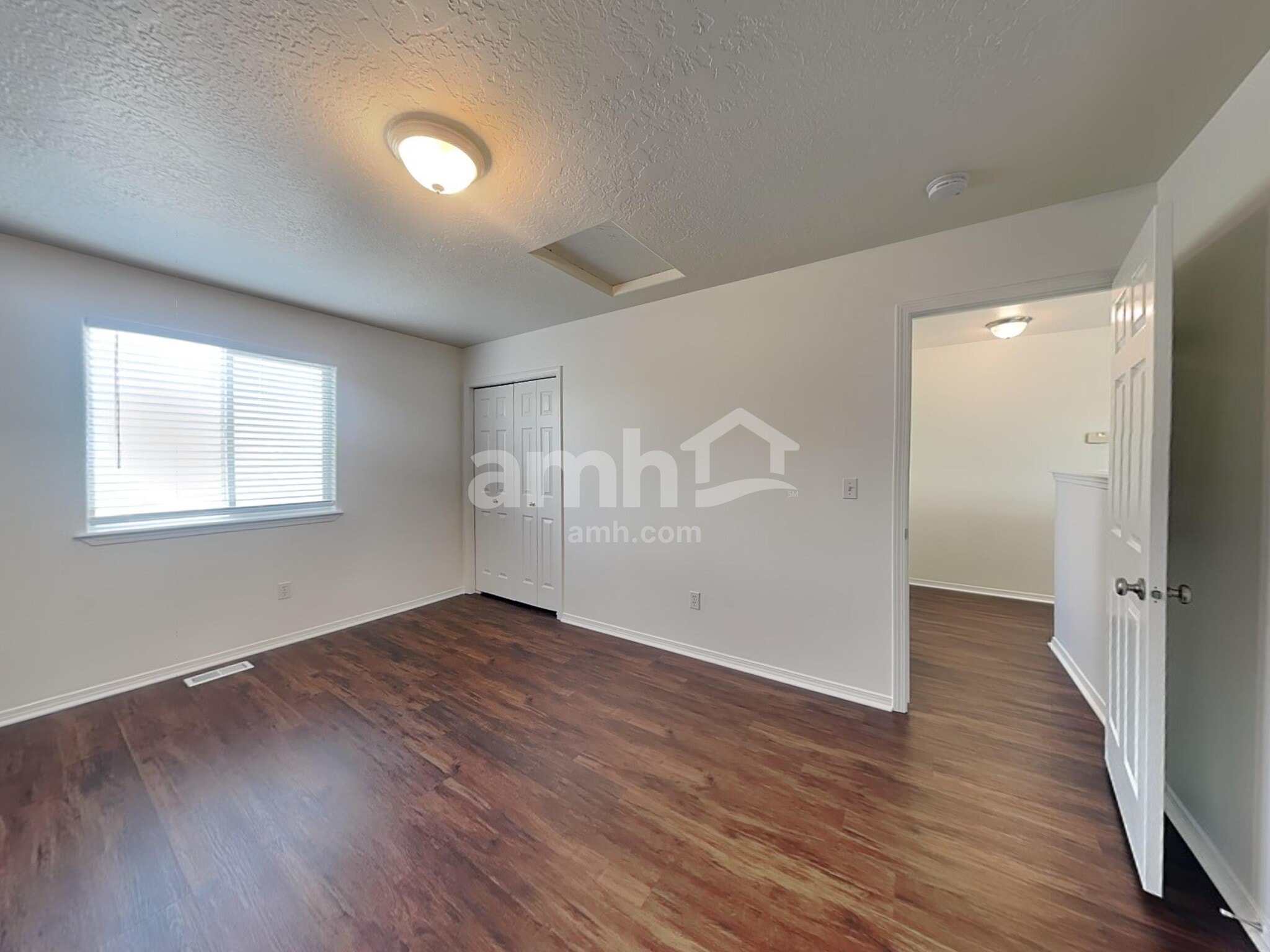 Building Photo - 3315 W Wave Dr