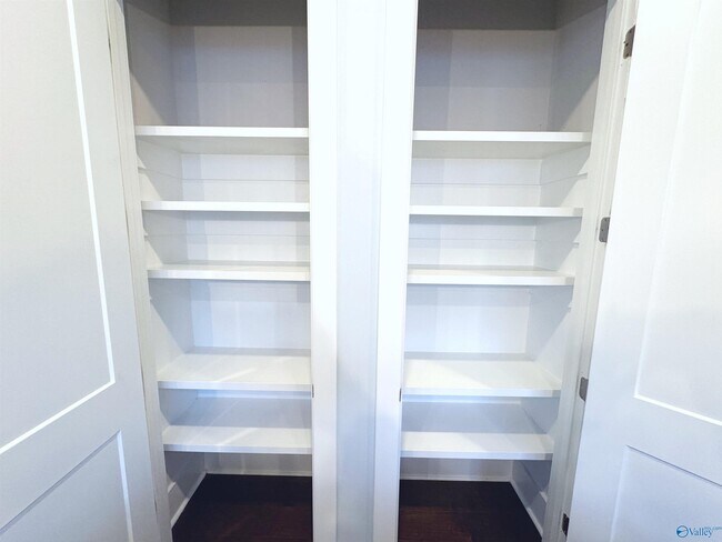 Building Photo - 209 St Louis St