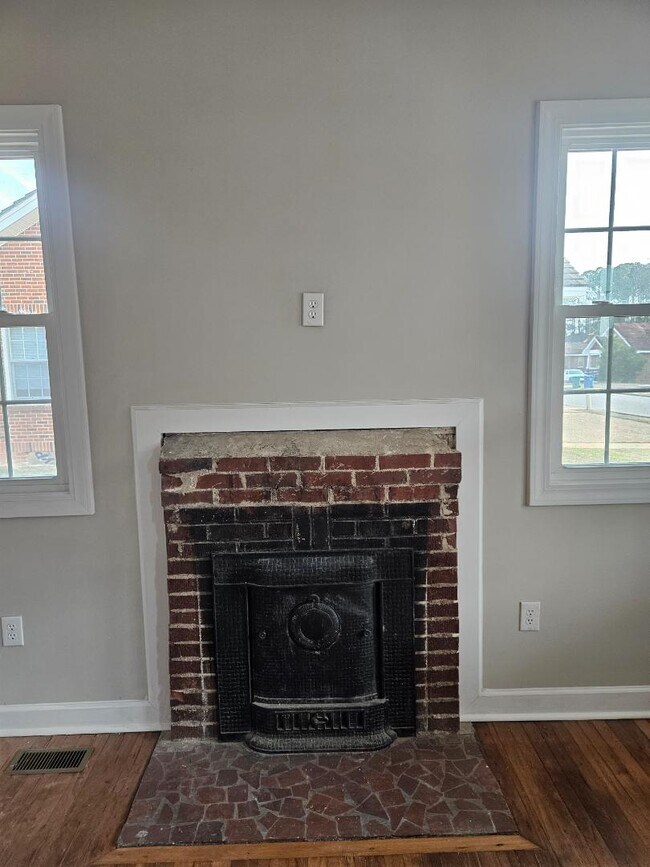 Building Photo - 746 Truett Ave