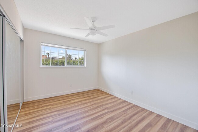 Building Photo - 2087 Rhoda St