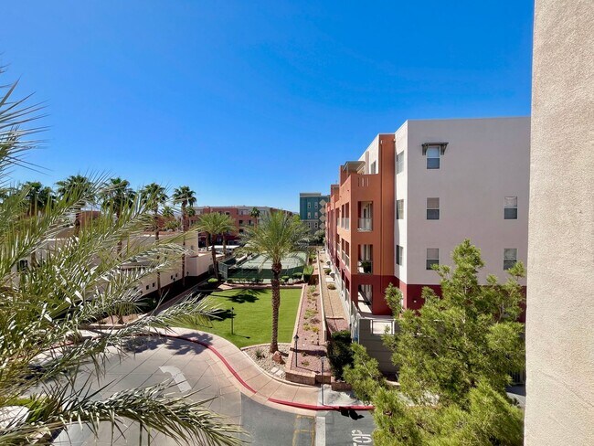 Building Photo - Spacious 2 Bedroom High-Rise Condo with Resort-Style Amenities & Oversized Balcony