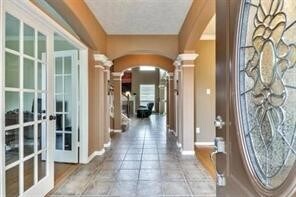 Building Photo - 1621 N Yellowstone Dr