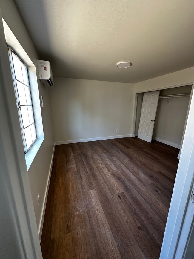 Master bedroom with two closets - 349 W Lomita Ave