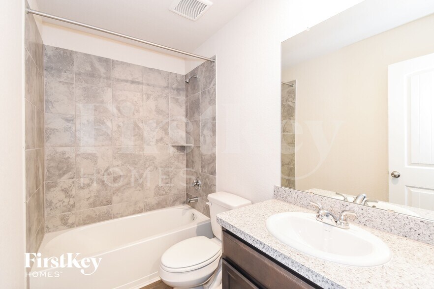 Building Photo - 6542 Blimp Base Blvd