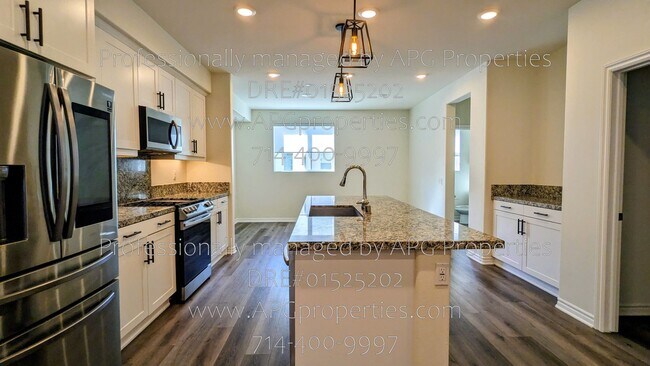 Building Photo - 13217 San Antonio Dr
