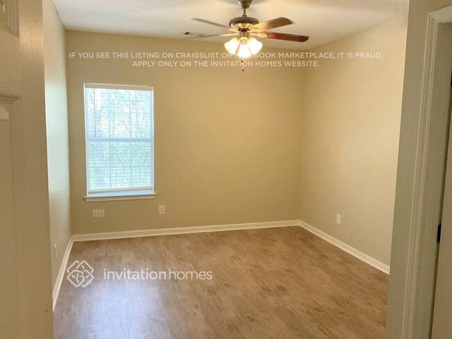 Building Photo - 506 Streamside Pl