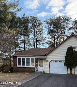 Building Photo - 16 Ivy Ct