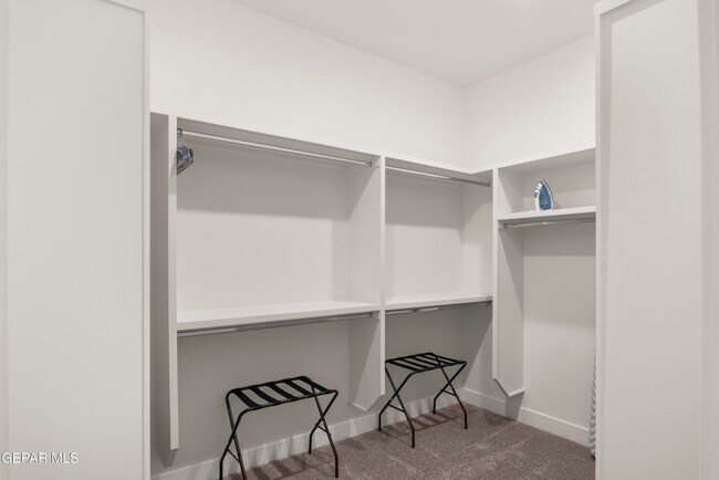 Building Photo - 828 Durham Wy