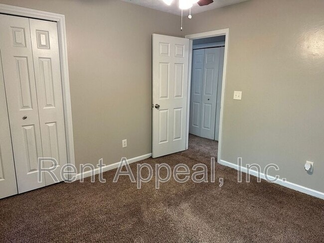 Building Photo - 1560 Burnstone Dr
