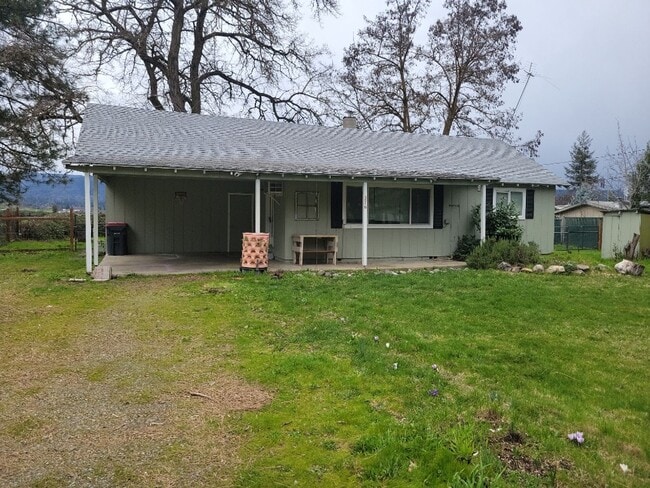 Building Photo - 276 Perrydale Ave