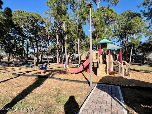 Building Photo - 331 Castlewood Ln