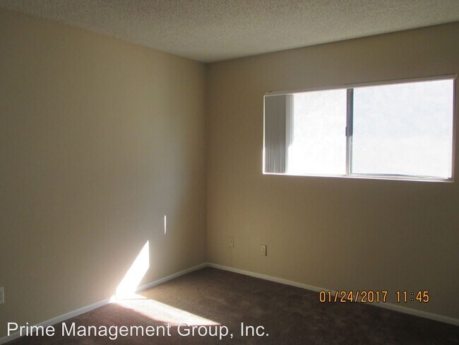 Building Photo - 1444 3rd St