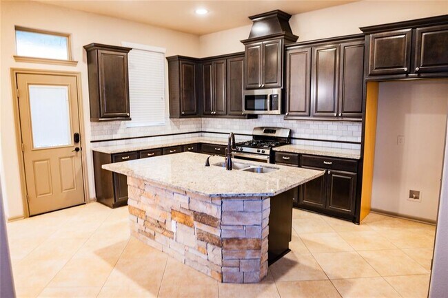 Building Photo - 211 Cheswood Forest Pl
