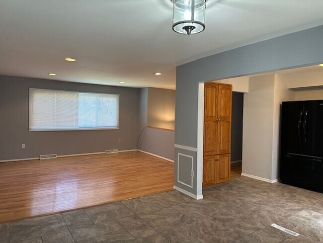 Building Photo - 3912 Brookridge Dr