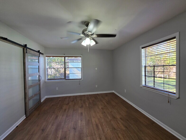 Master bedroom - 737 N 35th St